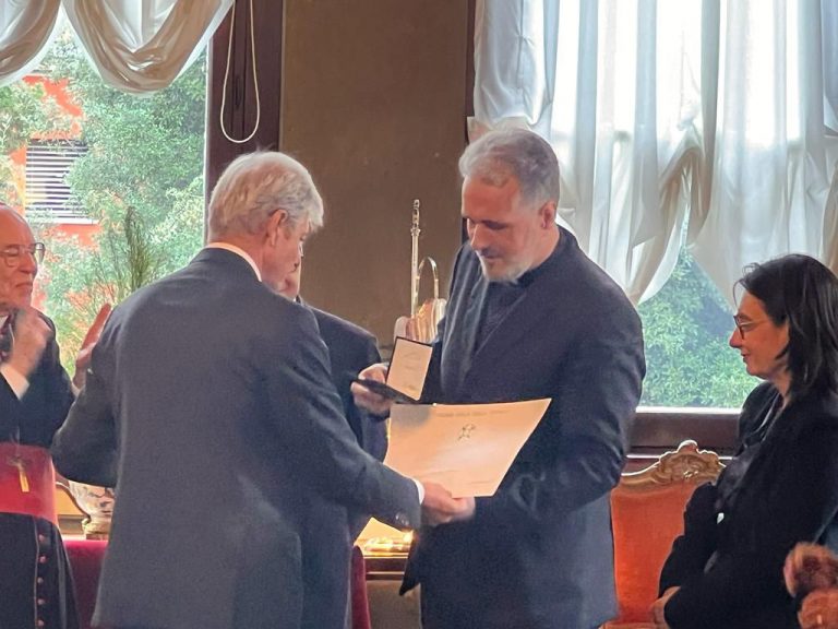 conferimento onorificenze