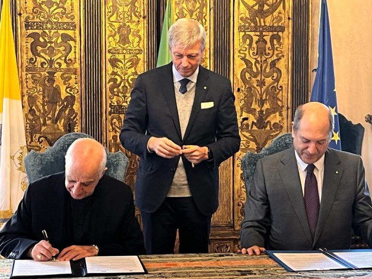 bfb2a390-79ef-4f36-8a8d-b323ee705239